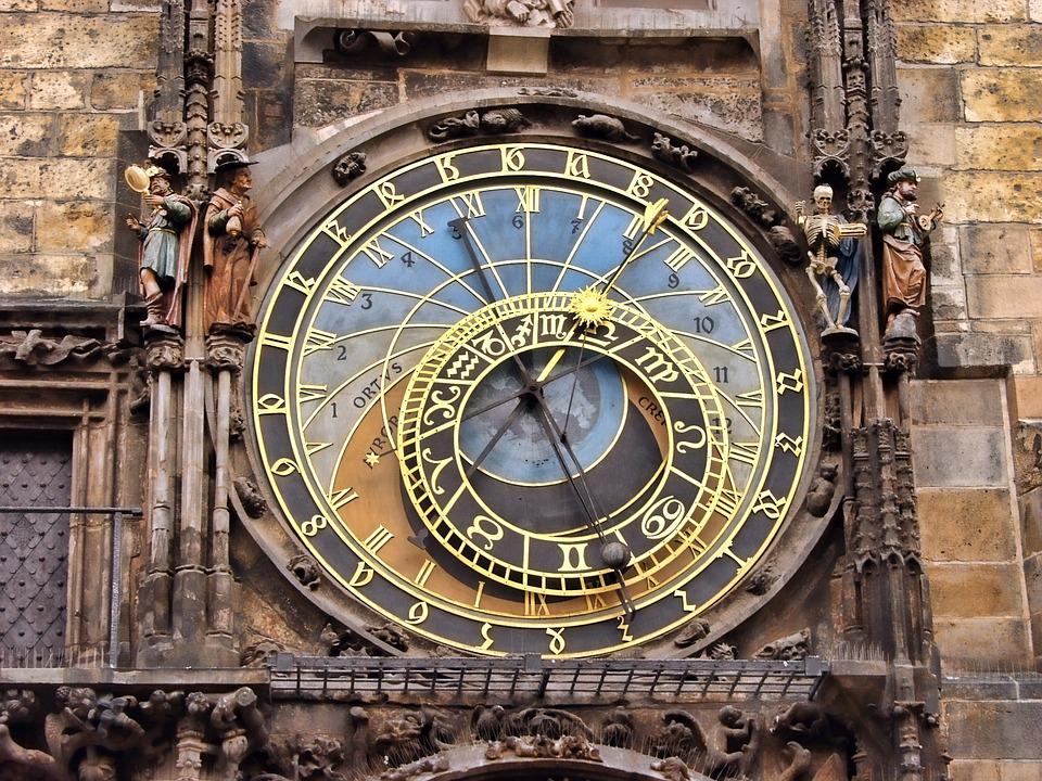 Astronomski sat Orloj