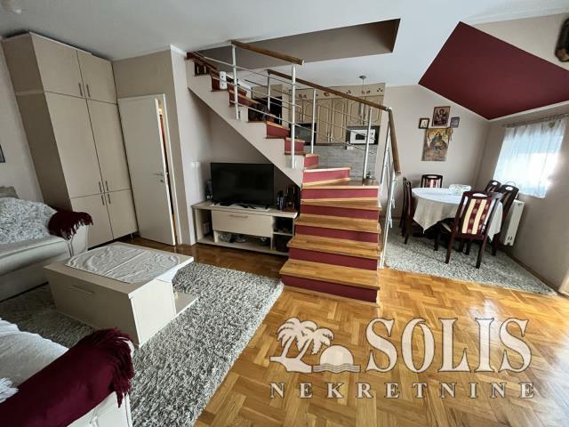 Trosoban stan novi sad