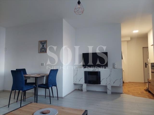 Dvoiposoban stan socijalno